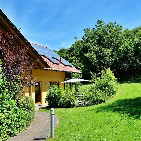 Apartment 31 - Im Gruenen Paradies Nahe Wanderwegen Und Radstrecken Erholung Pur Im Teutoburger Wald Nieheim